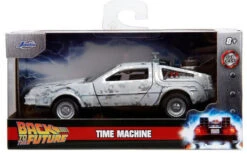 Jada Toys Back To The Future Die-cast 1:32 Scale "Hollywood Rides" DeLorean Time Machine (Frost Covered)