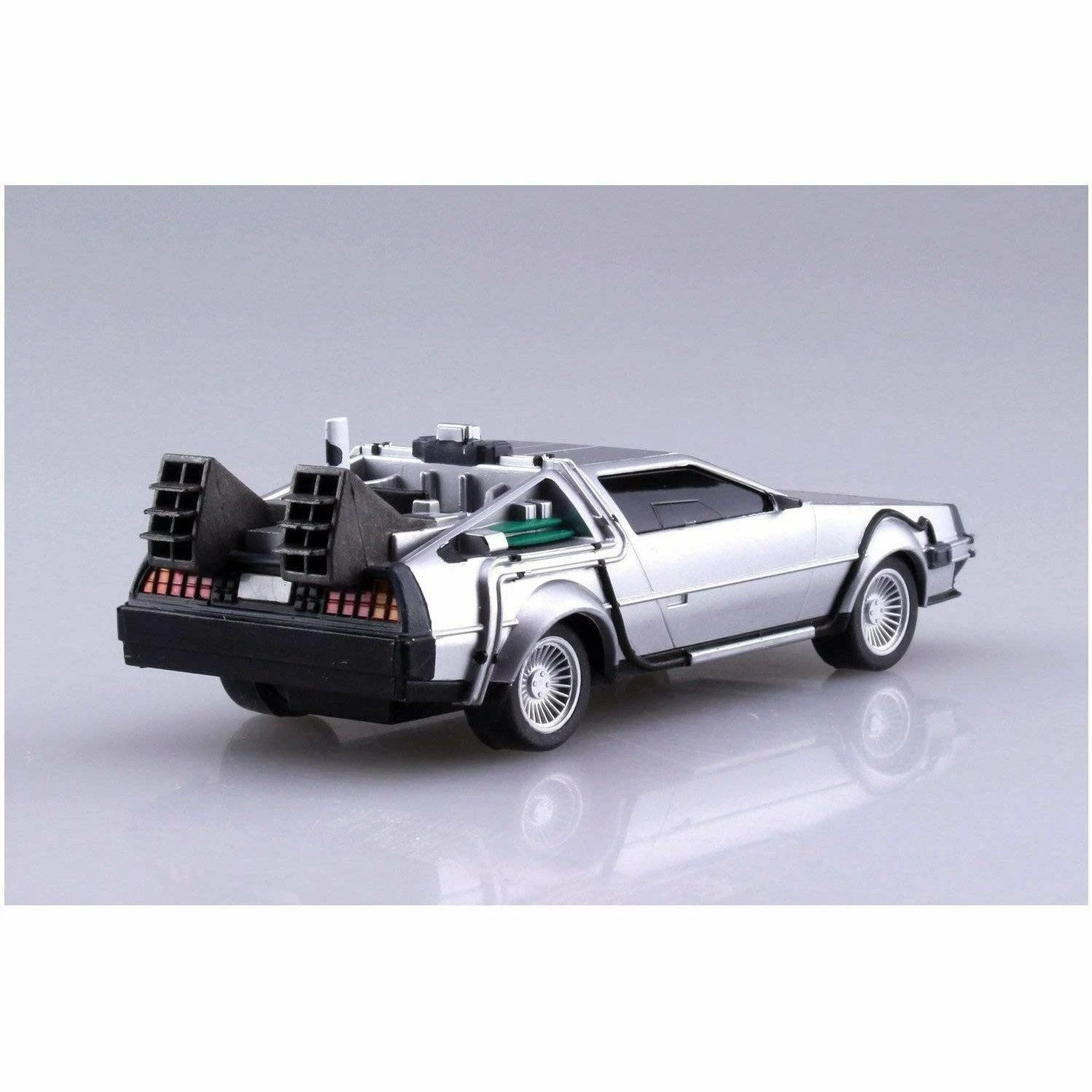 Aoshima Back To The Future Part II Pull-back DeLorean 1:43 Scale Plastic Model Kit 7 Aoshima Back To The Future Part II Pull-back DeLorean 1:43 Scale Plastic Model Kit - Image 5