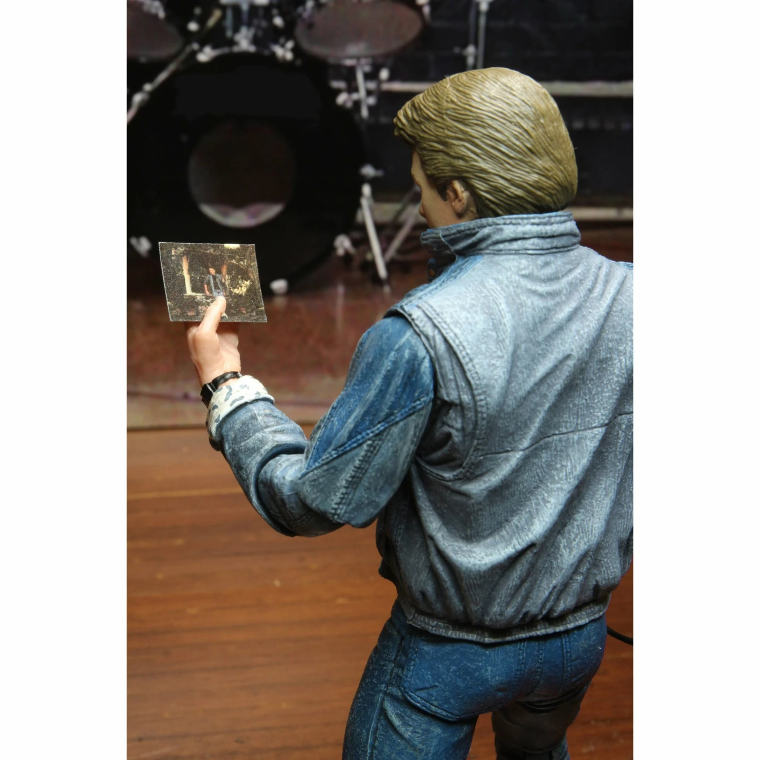 NECA Back To The Future 7" Scale Action Figure - Ultimate Marty McFly (1985 "Audition") 18 NECA Back To The Future 7" Scale Action Figure - Ultimate Marty McFly (1985 "Audition") - Image 16