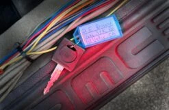 Doctor Collector Back To The Future DeLorean Key Set Replica -Media Collection Shop Key Sill2