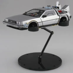 Aoshima Back To The Future Part II DeLorean Time Machine 1:24 Scale Model Kit -Media Collection Shop aos06437 3